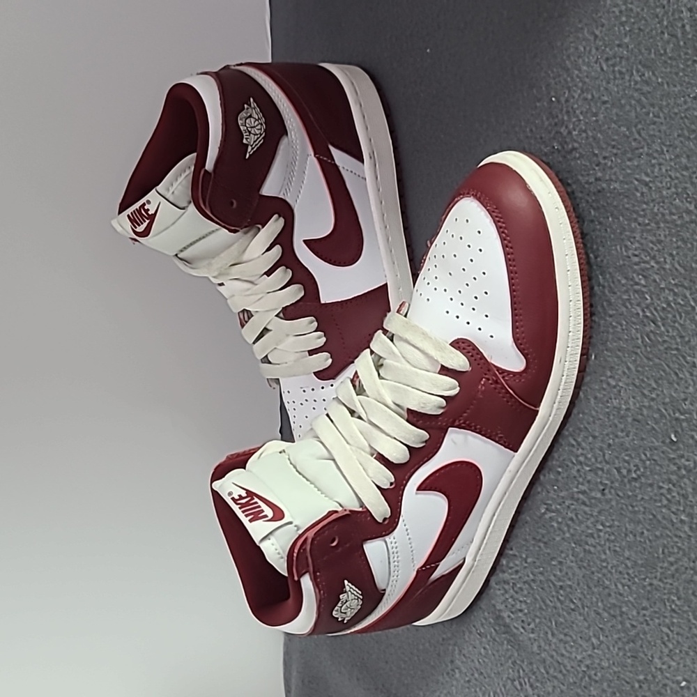Air Jordan 1 Mid Kids Nike High Tops